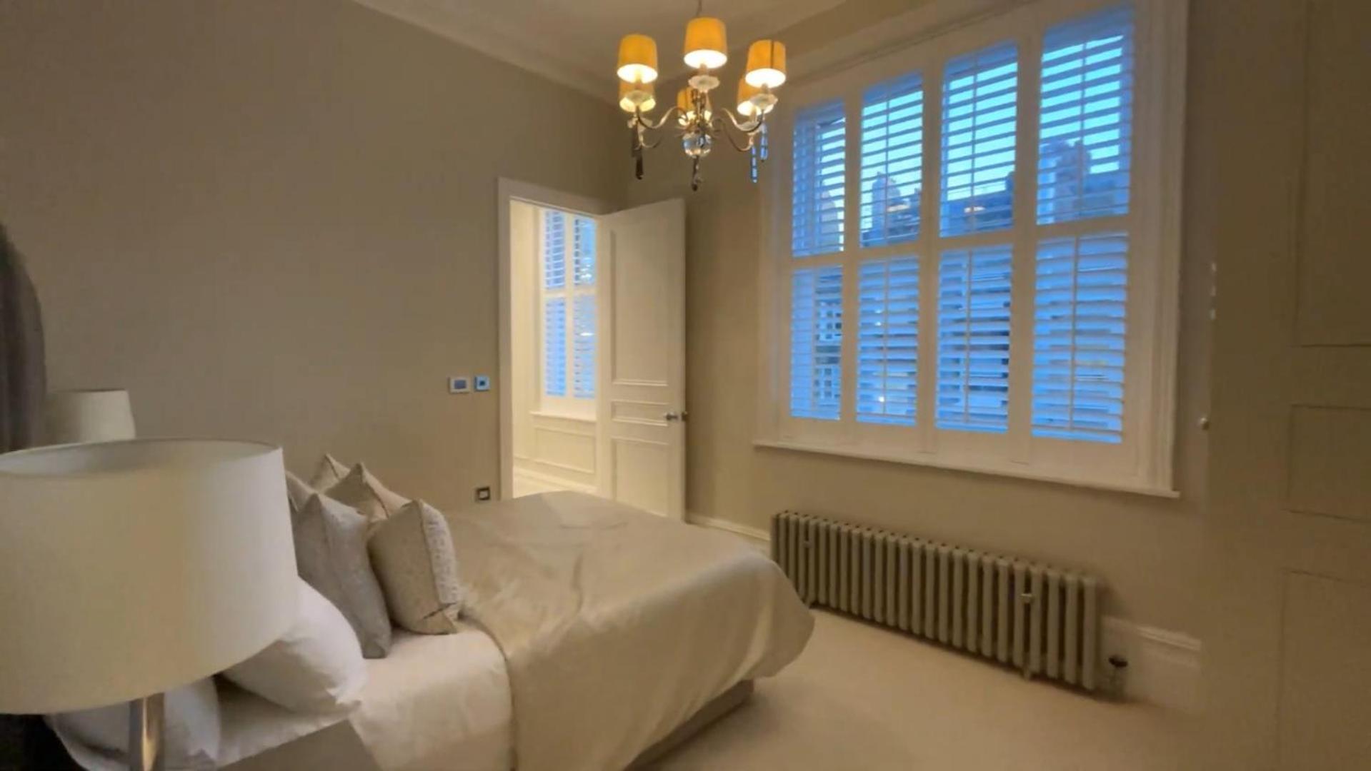 Exceptional Three-bedroom With Three En-suite Bathrooms Apartamento Londres