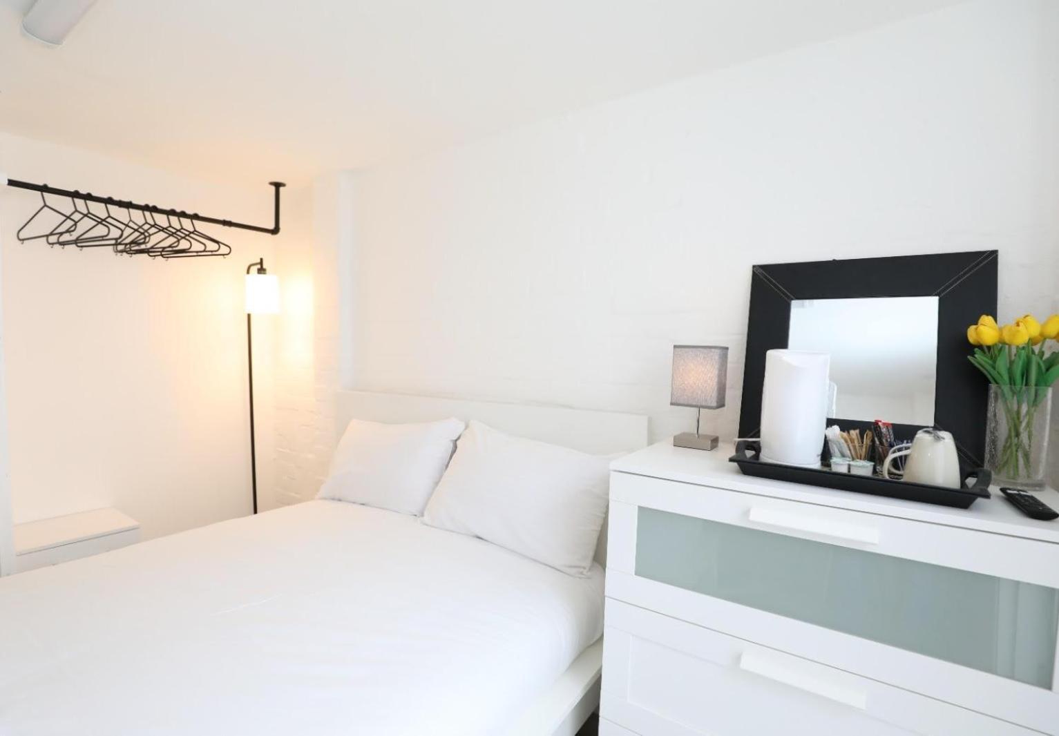 Anchor Hotel 3*
