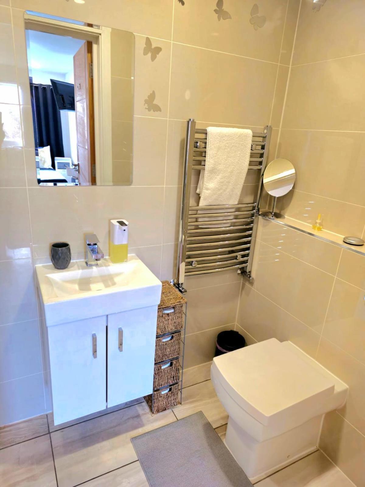 Penelope Ensuite Double * London