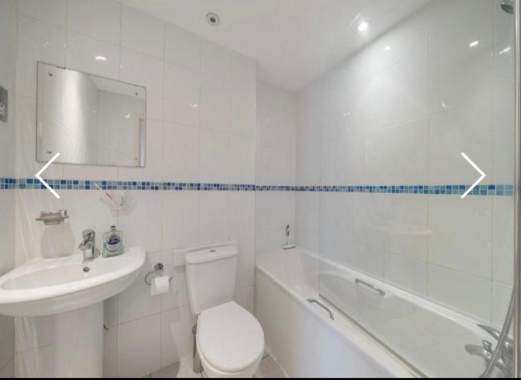 Amazing River View 2 Bedroom Apartment, Sleeps 6 , Balcony And Parking Apartamento Londres