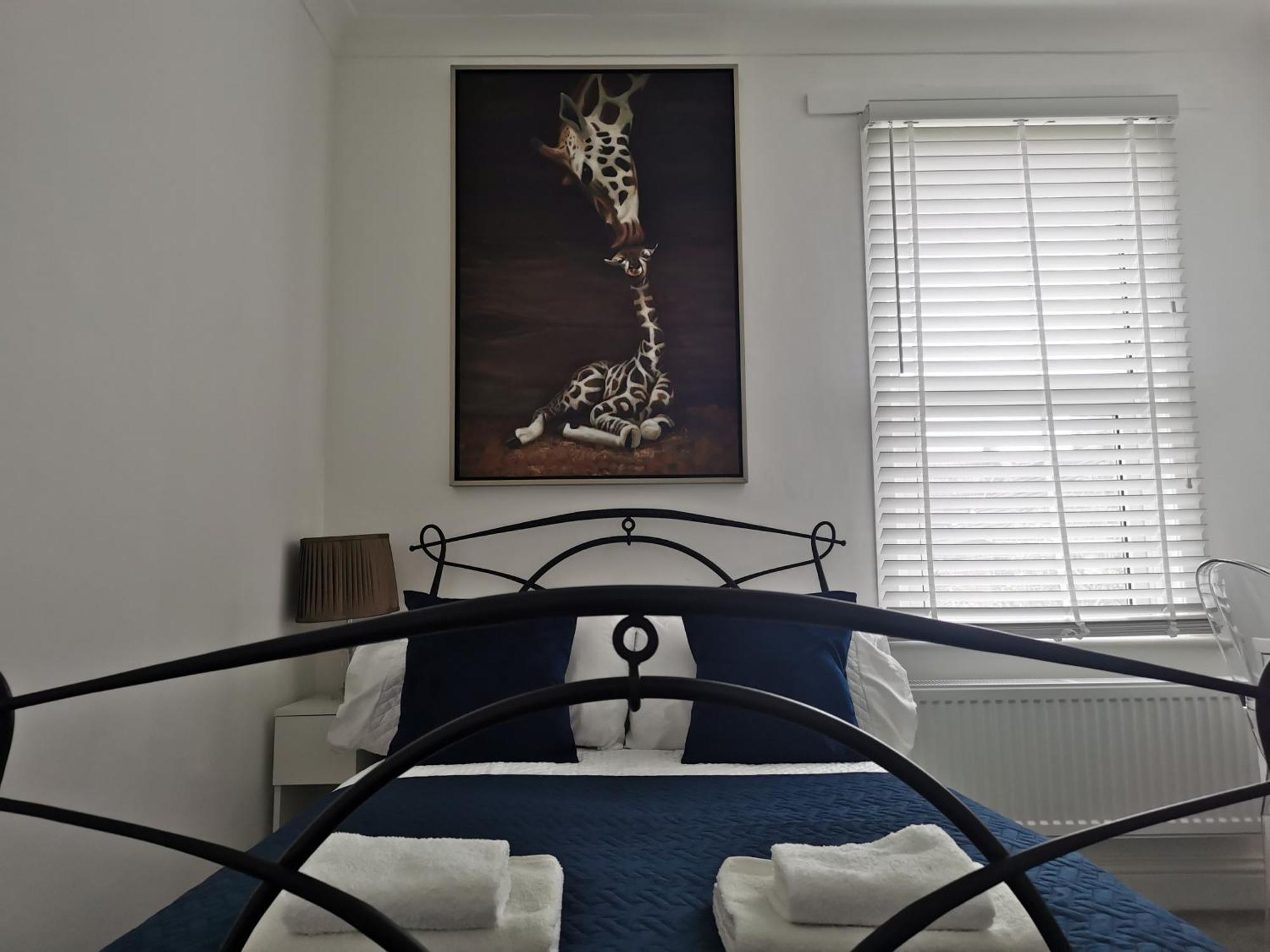Holiday home No 10 Spacious 2-bedroom House In Stratford With Parking For Up To Six London