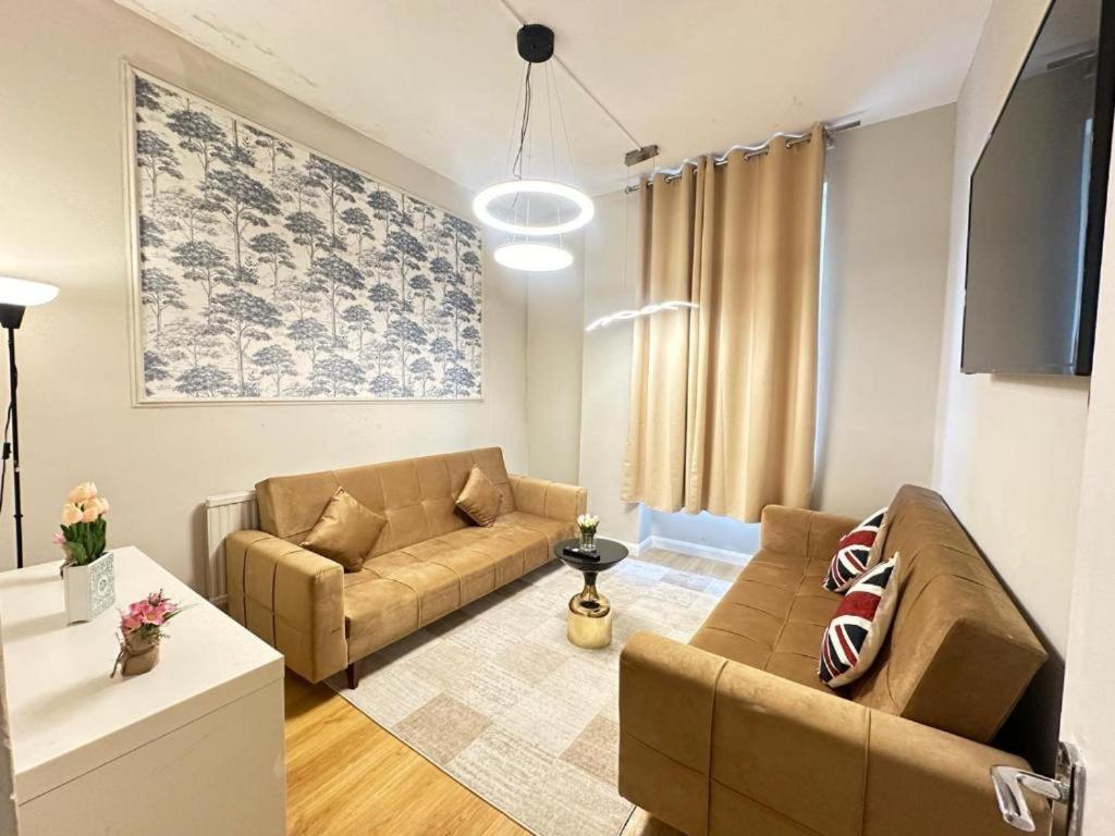 Eye One Bedroom Apartment London