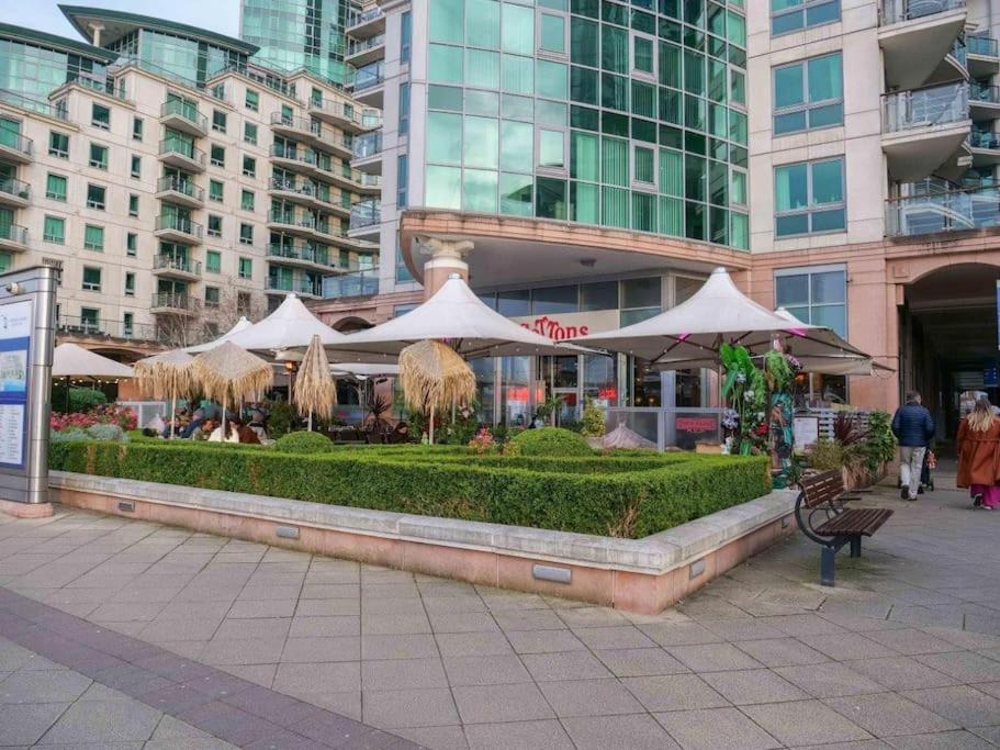 Apartment 2 Bed Riverside Flat With Breath Taking Views