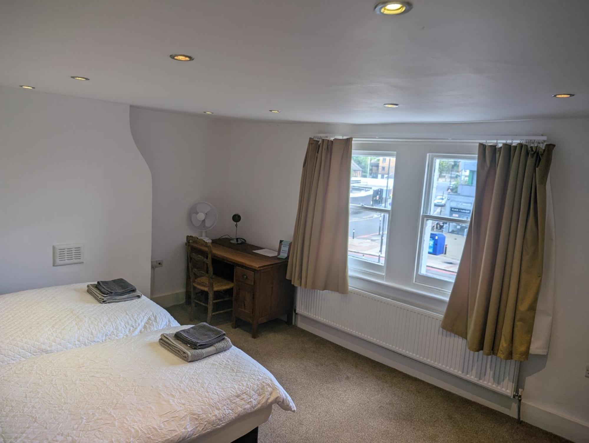 Guest house Firkinn London