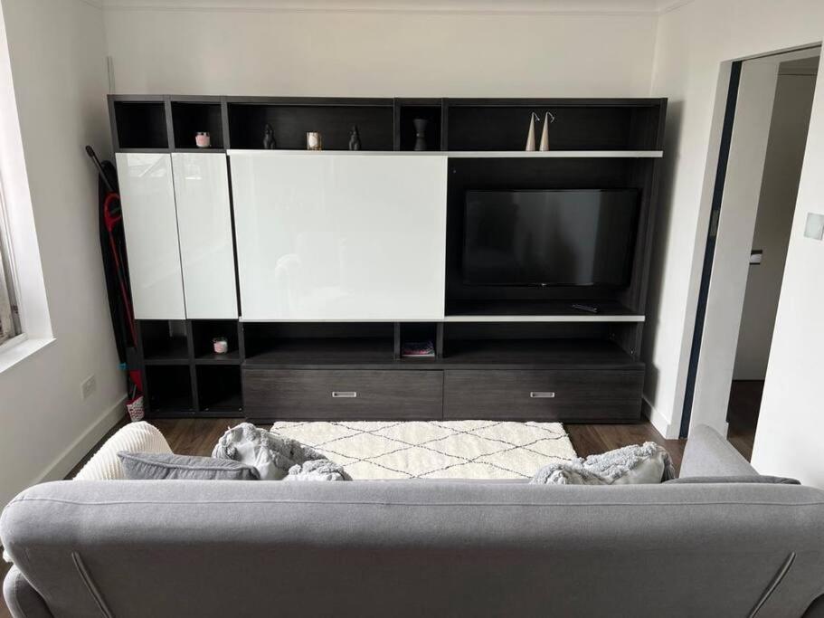 Apartment Modern 1 Bedroom Near Harrods *
