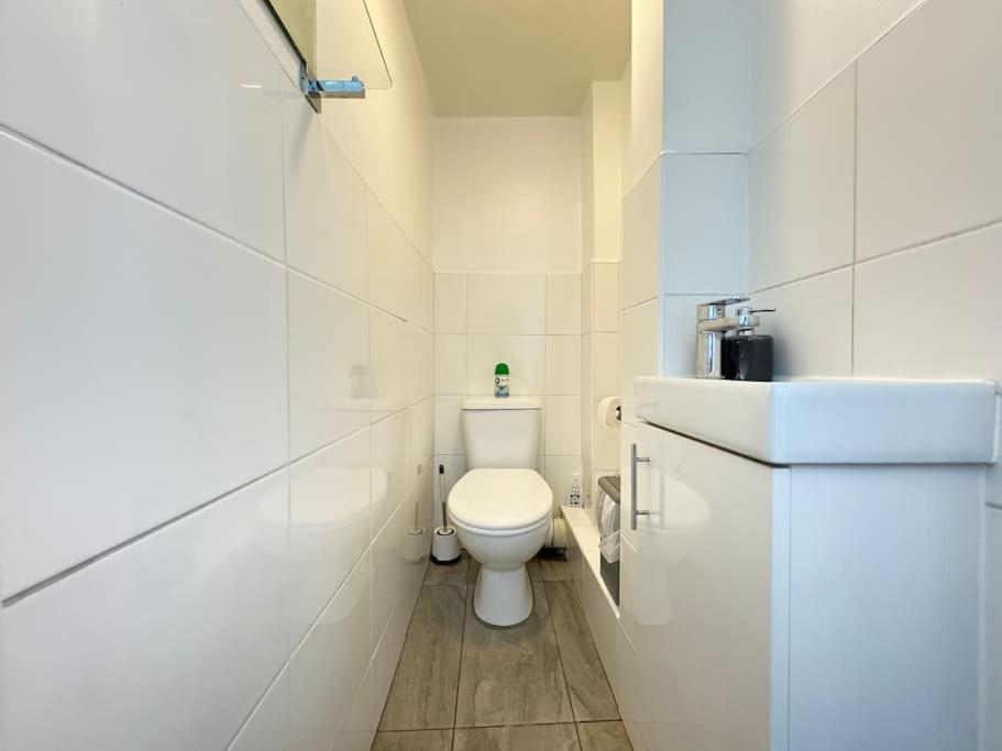 Apartment Roomy In King's Cross London