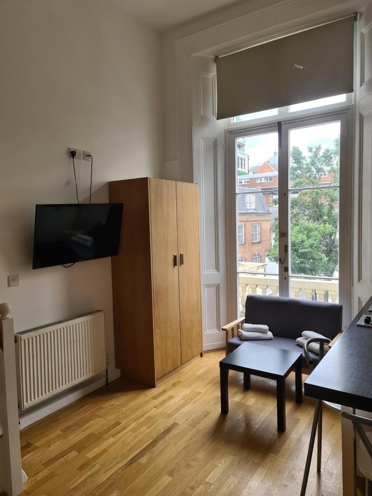 Hyde Park Executive 4*