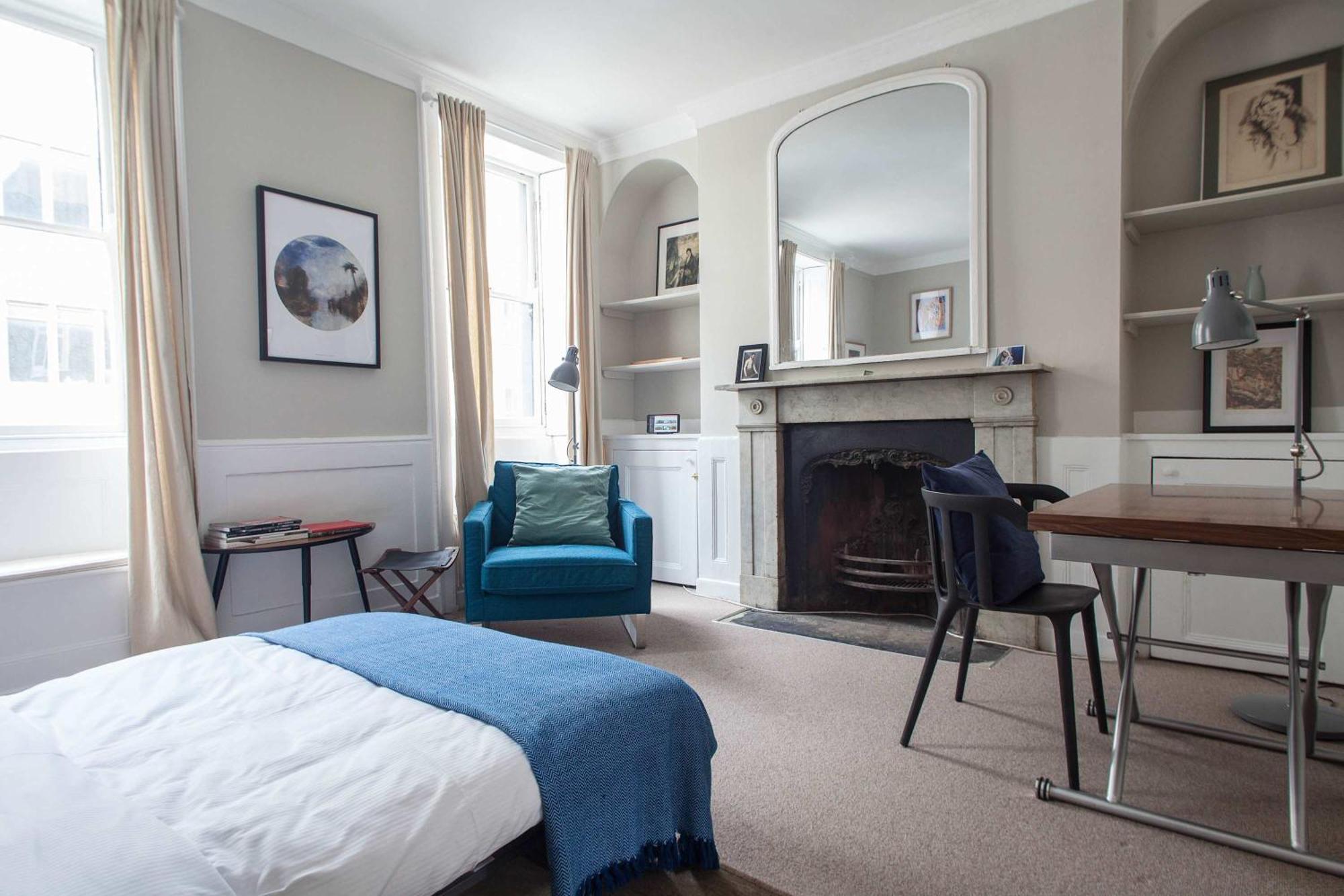 Traditional In Fitzrovia Near Oxford Street Londen