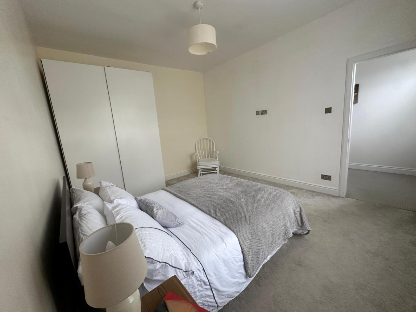 Luxurious Living 4 Bedroom London