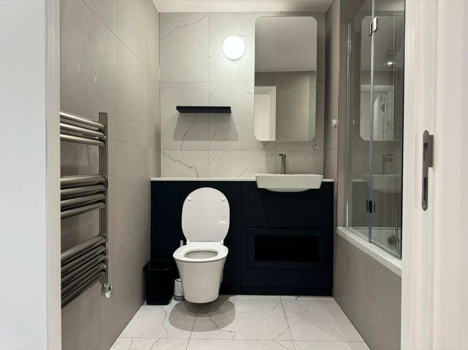 Excel Luxury Apartment