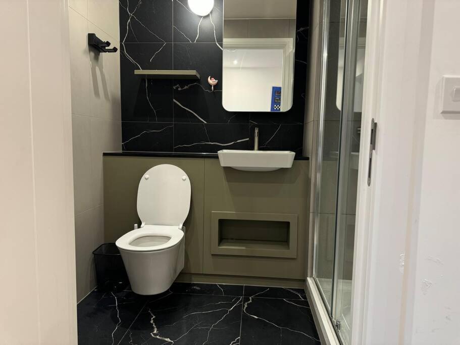 Excel Luxury Apartment