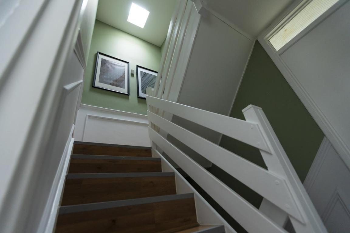 Grace House - 15 Minutes To Central * London