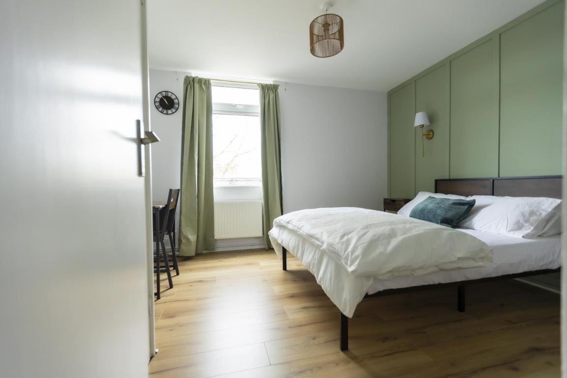 Grace House - 15 Minutes To Central Holiday home