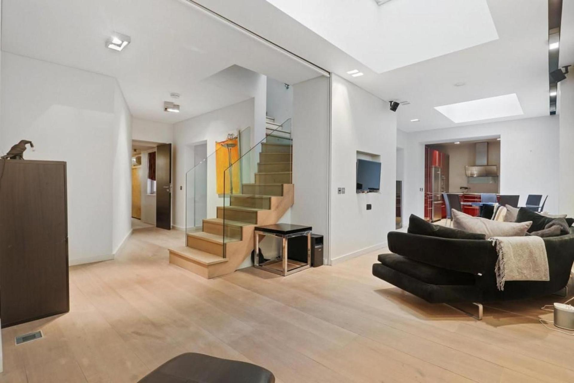 Apartment Street Luxury In London