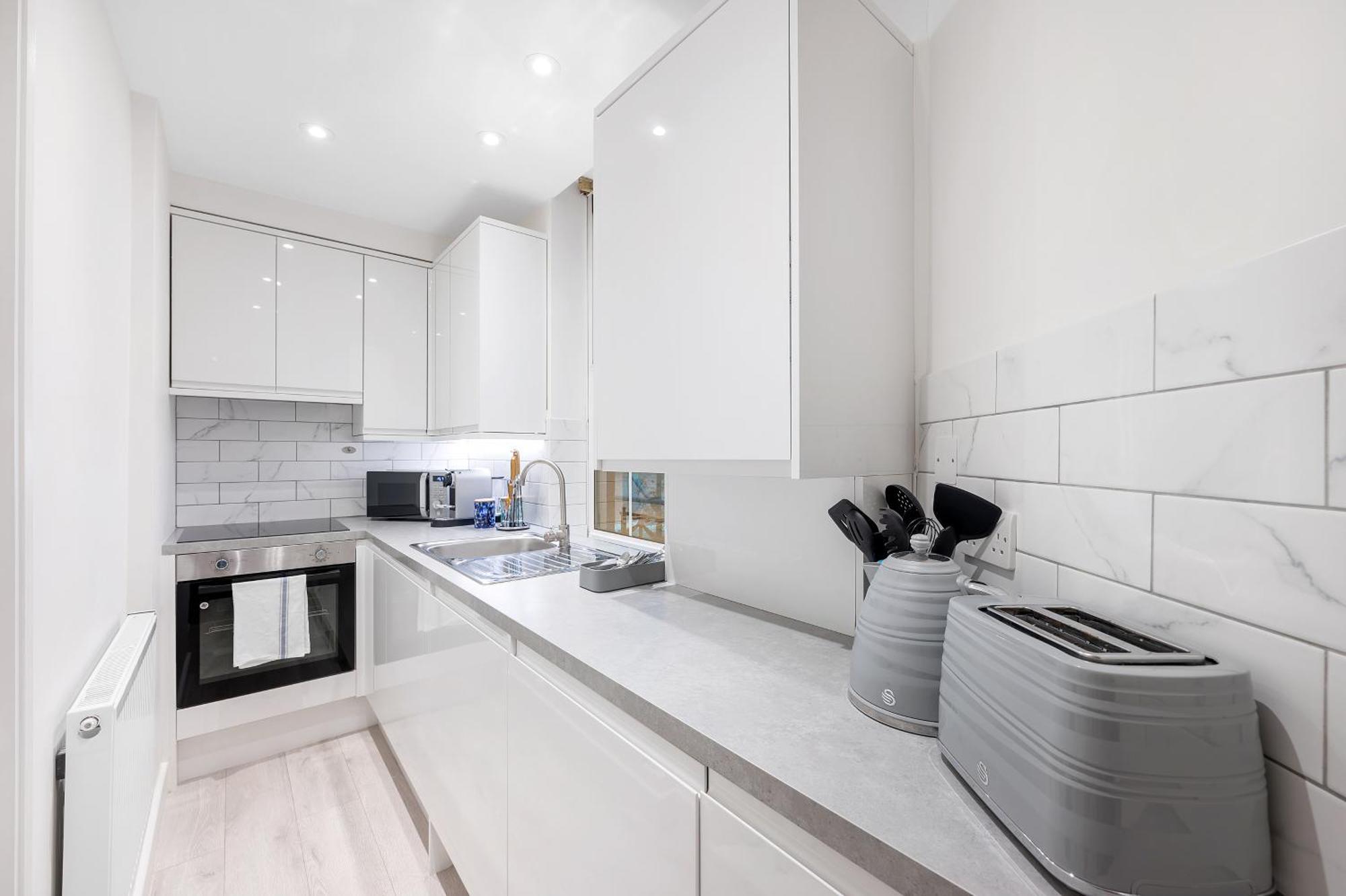 1 Bed Flat In South Kensington *