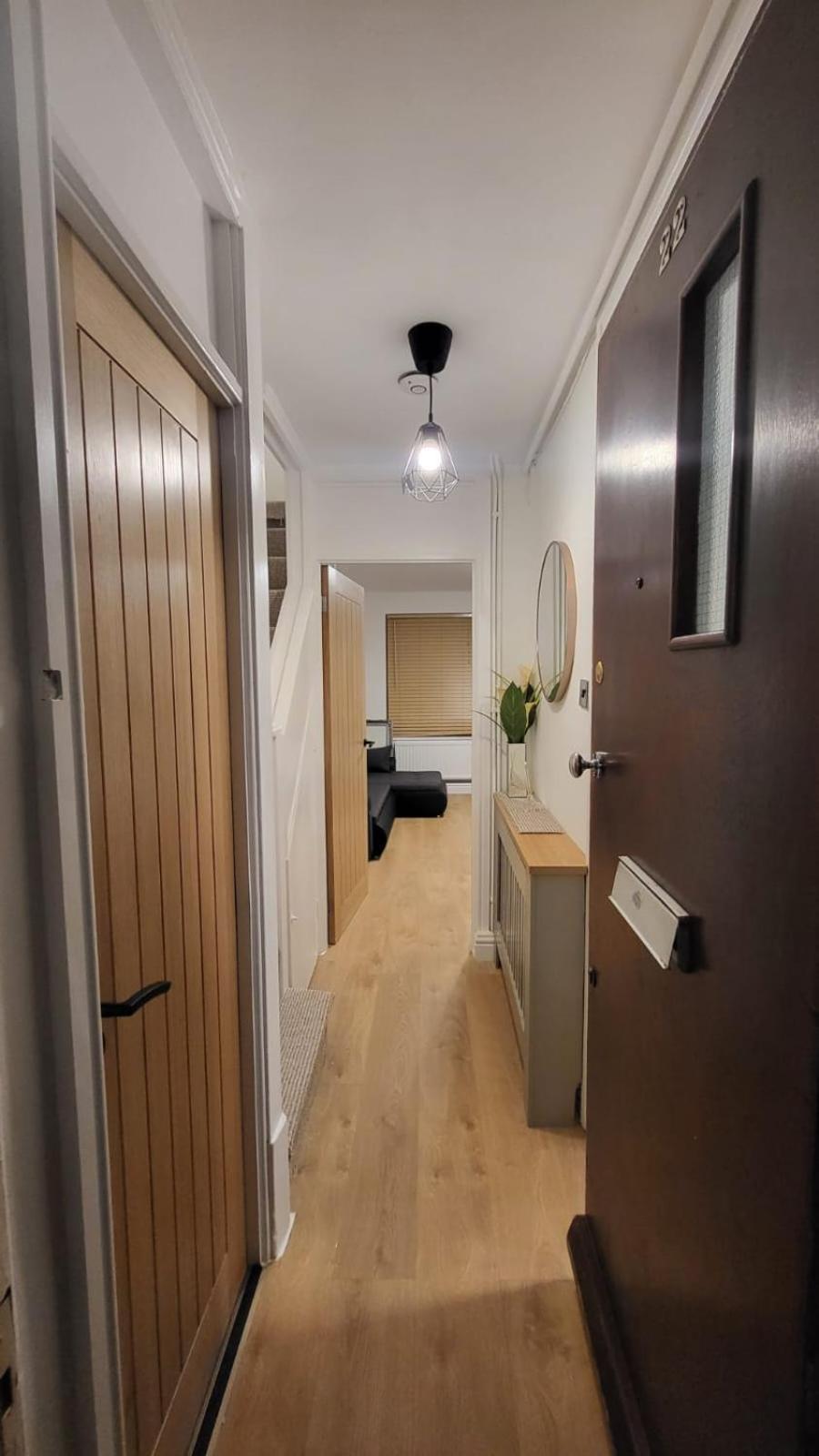 Flat - Good Access To And More! Appartement
