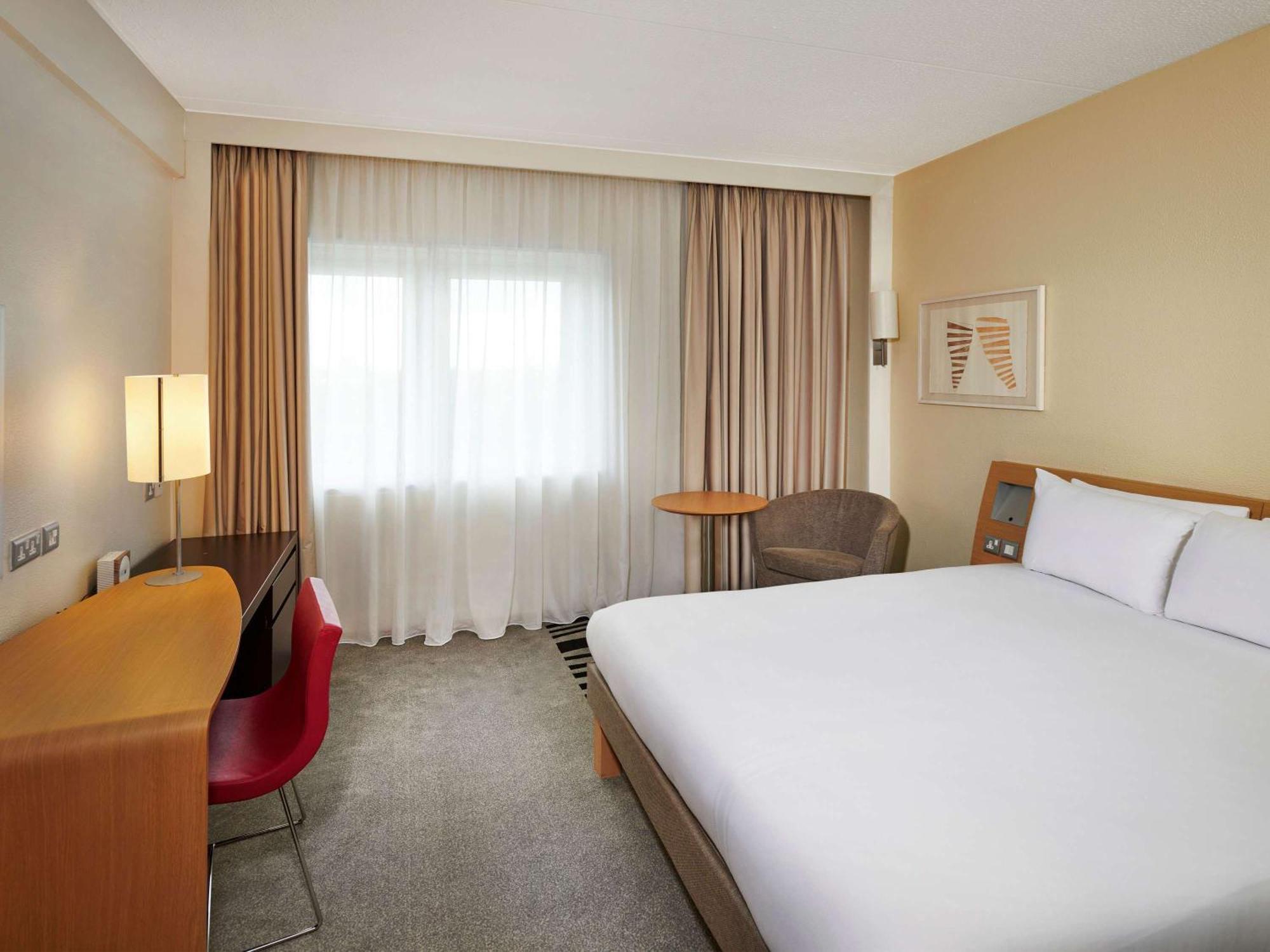 Novotel West 4* London