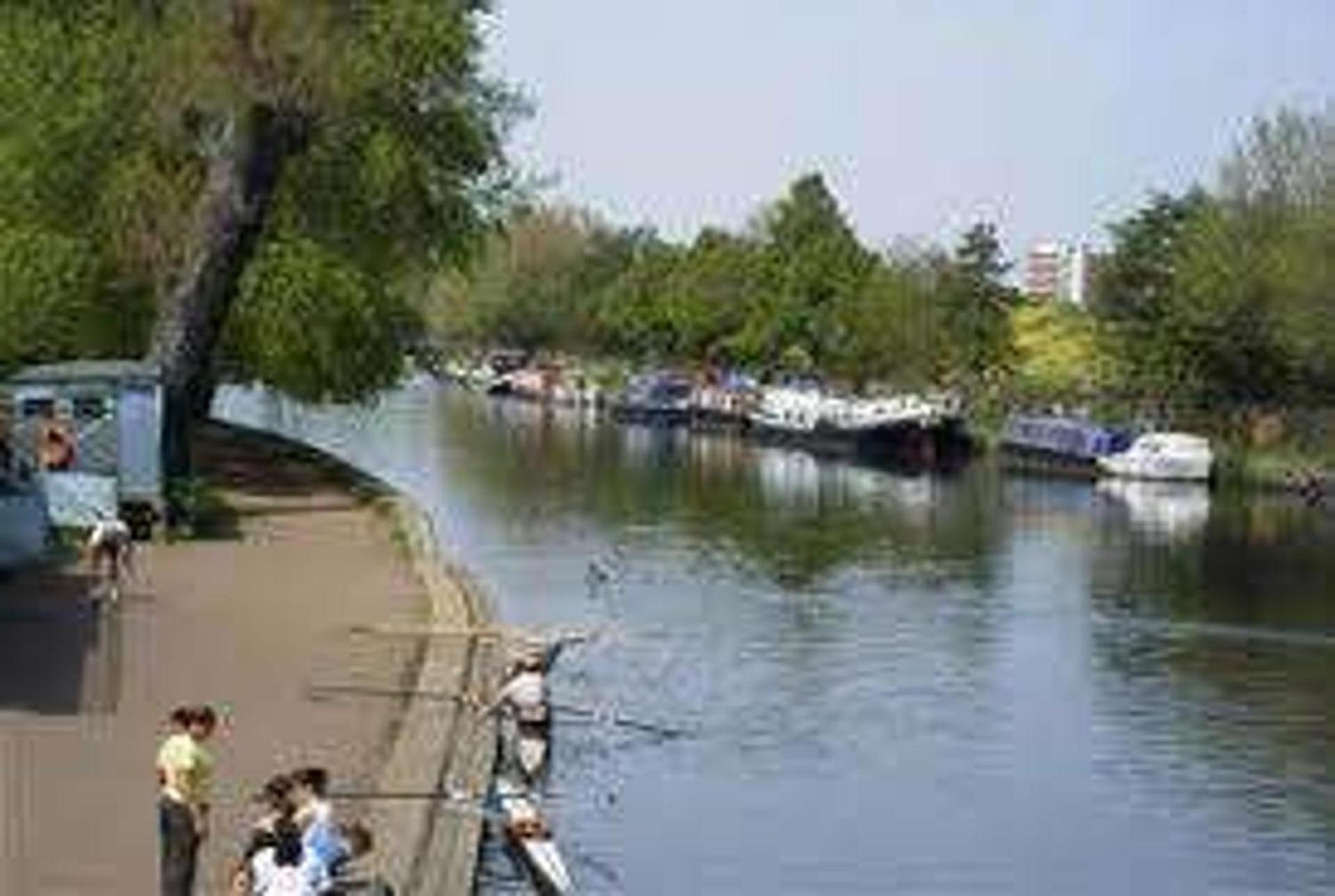 Hackney E5 - Perfect For Couples Getaway * London