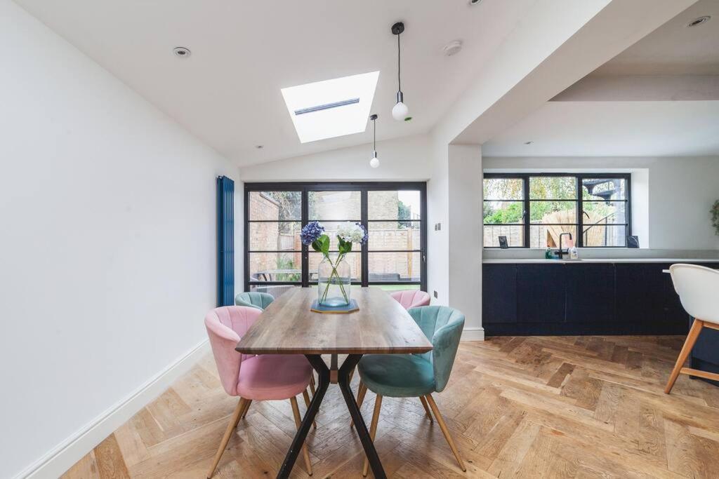 Apartment Bright & Airy Lux 3bed In Fulham With Patio London