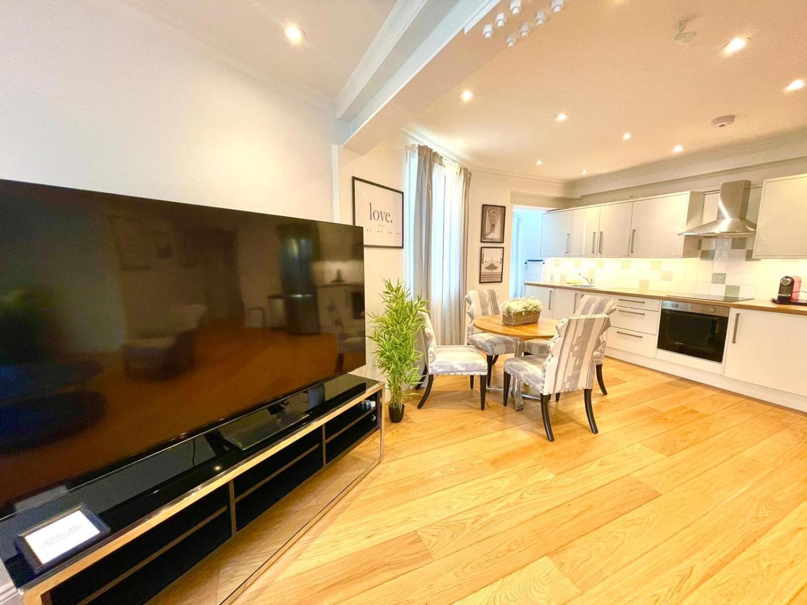 Chelsea Private 2 Beds Flat Apartment London