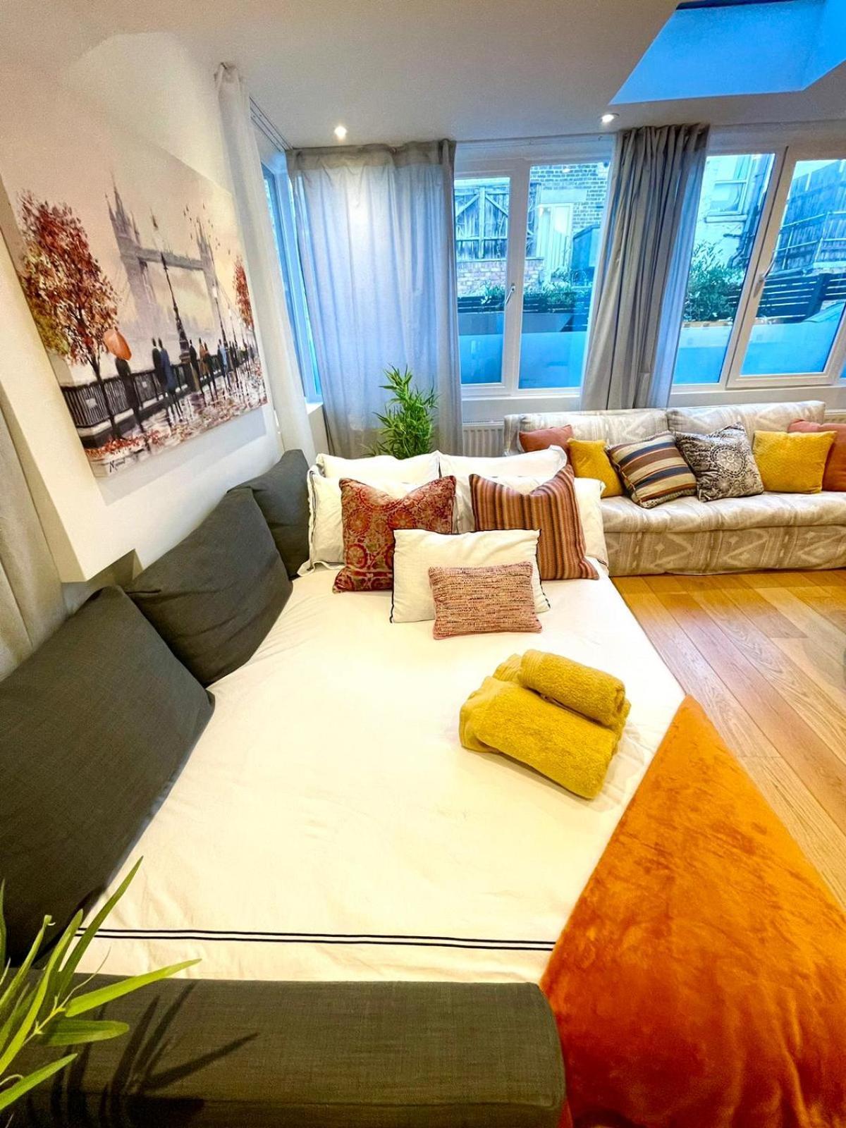 Chelsea Private 2 Beds Flat Apartment