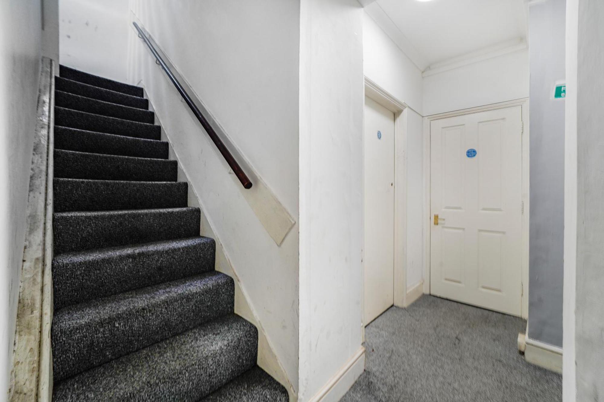 Apartment 1br & 2br Apts By Livestay Short Lets & Serviced With Free Wifi