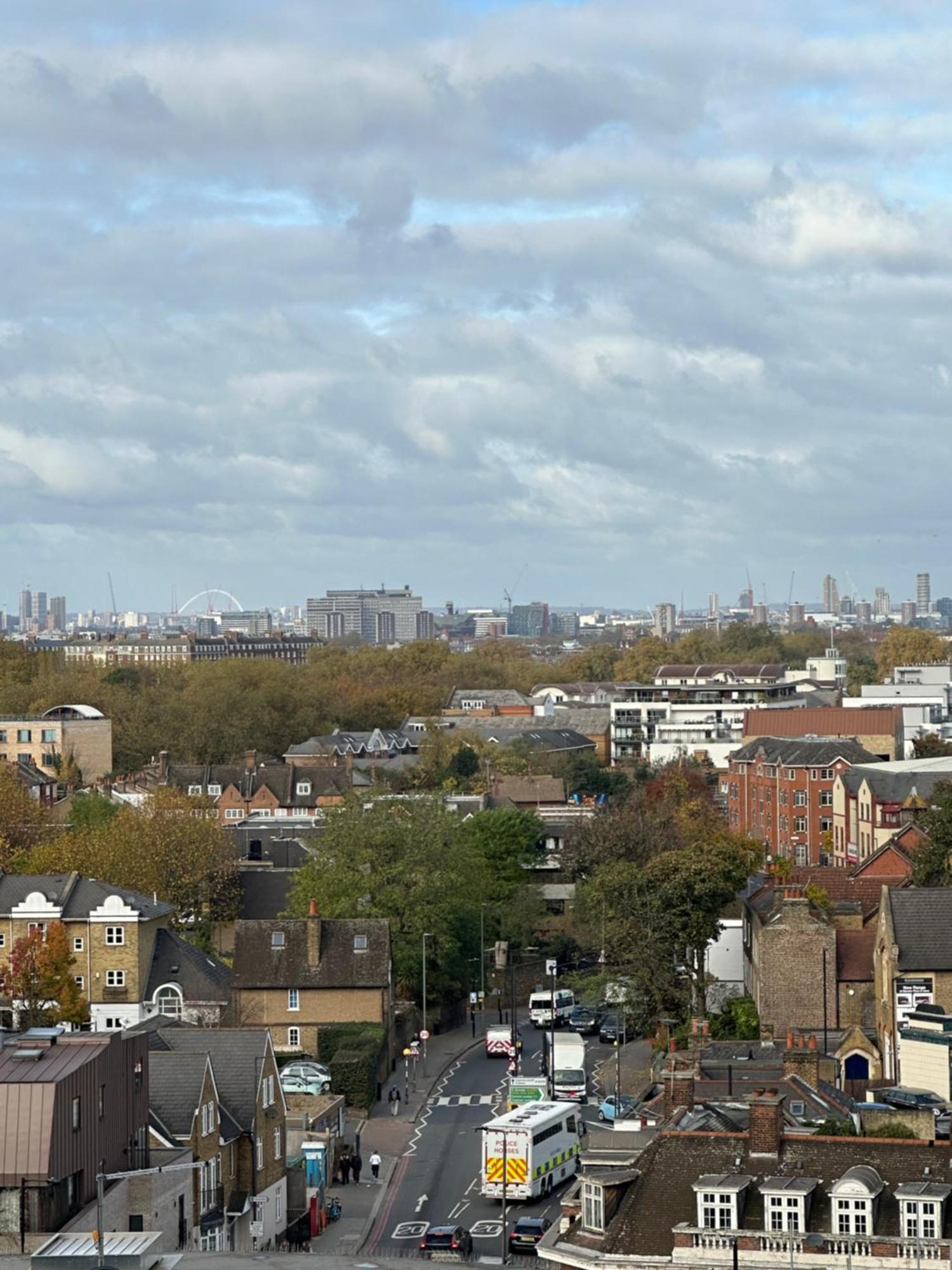 Chic 2-bedroom With Stunning Views In Appartement Londen