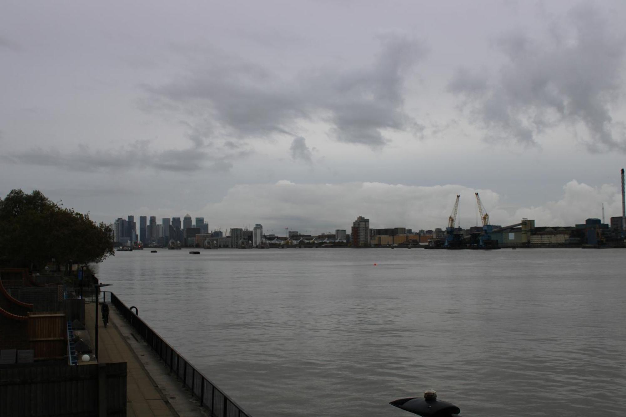 Apartamento Amazing River View 2 Bedroom Apartment, Sleeps 6 , Balcony And Parking Londres