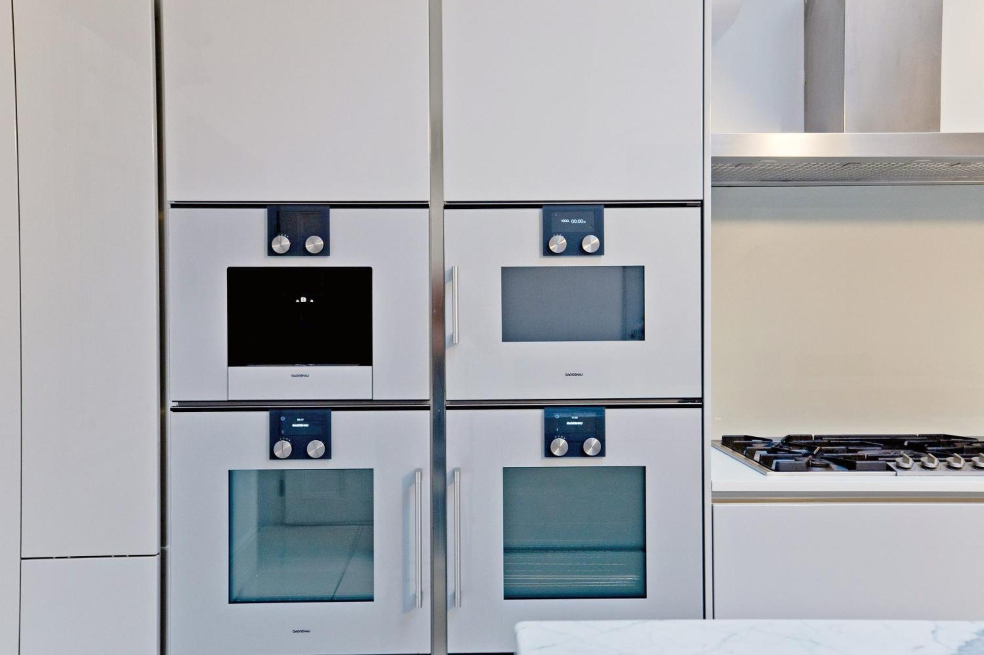 Imperial Victoria Square Apartment *