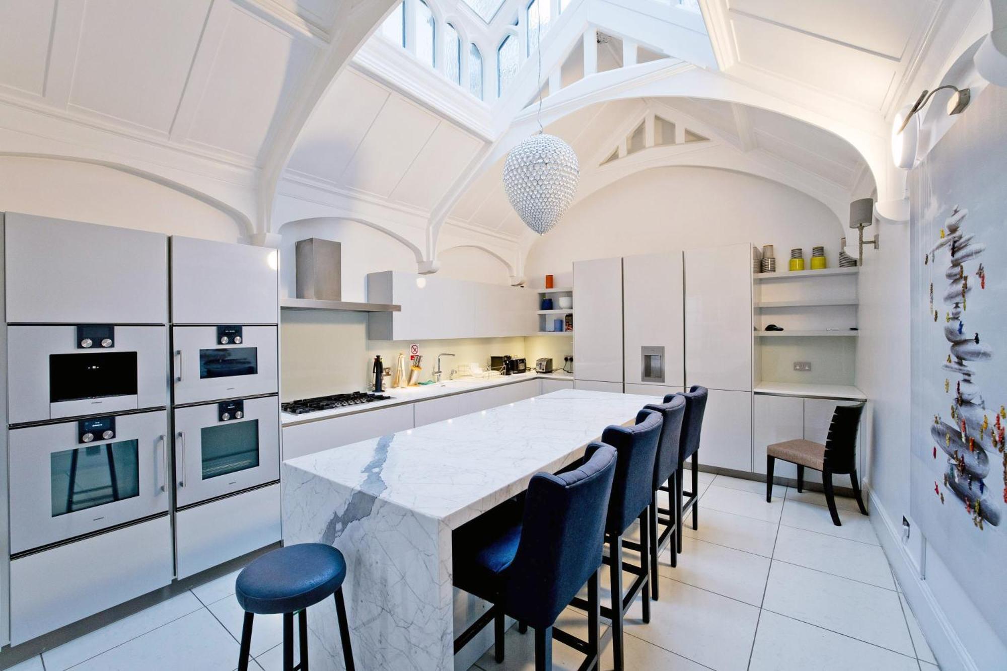 Imperial Victoria Square Apartment London