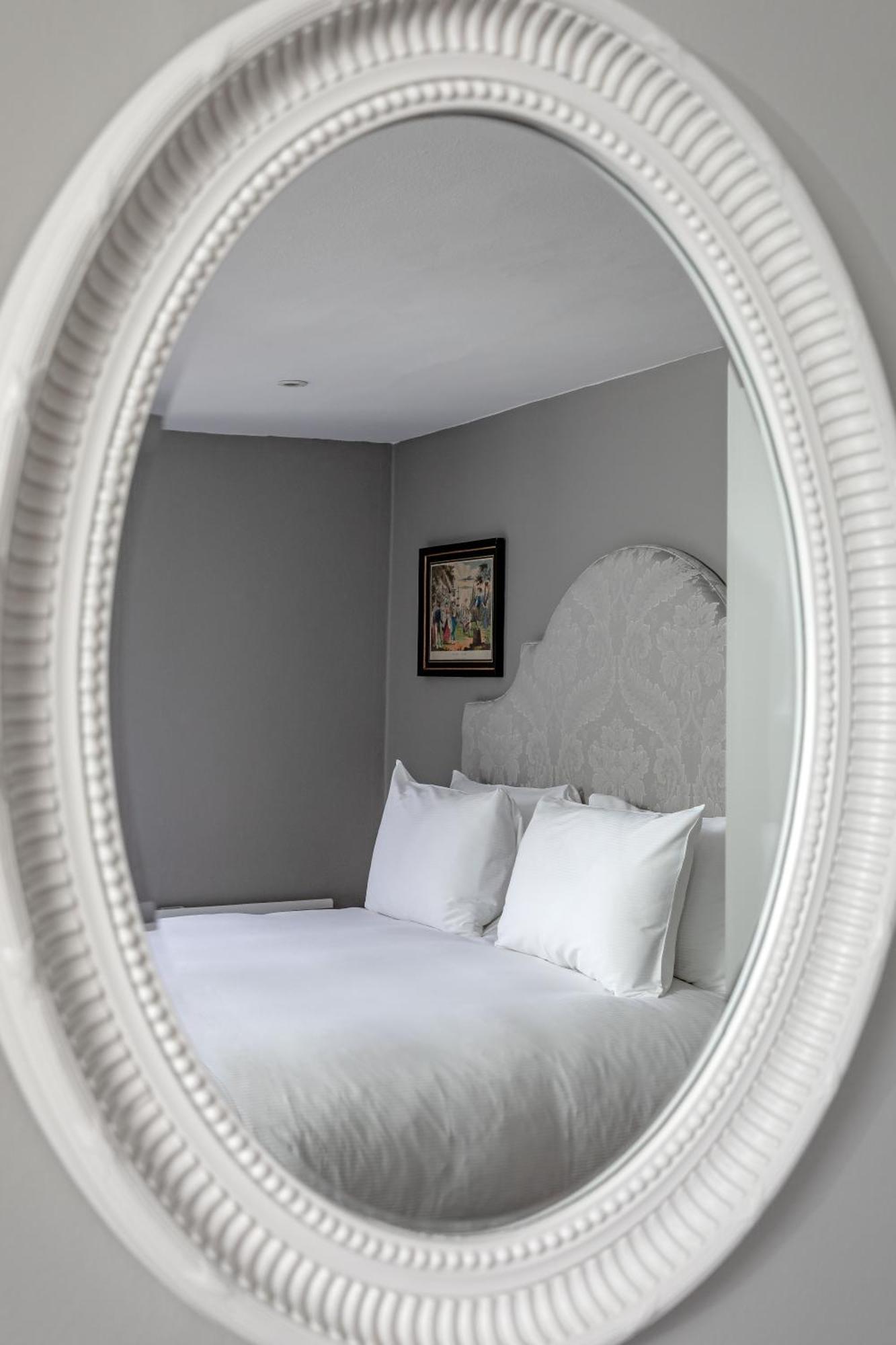 No. 30 Knightsbridge Hotel 4*