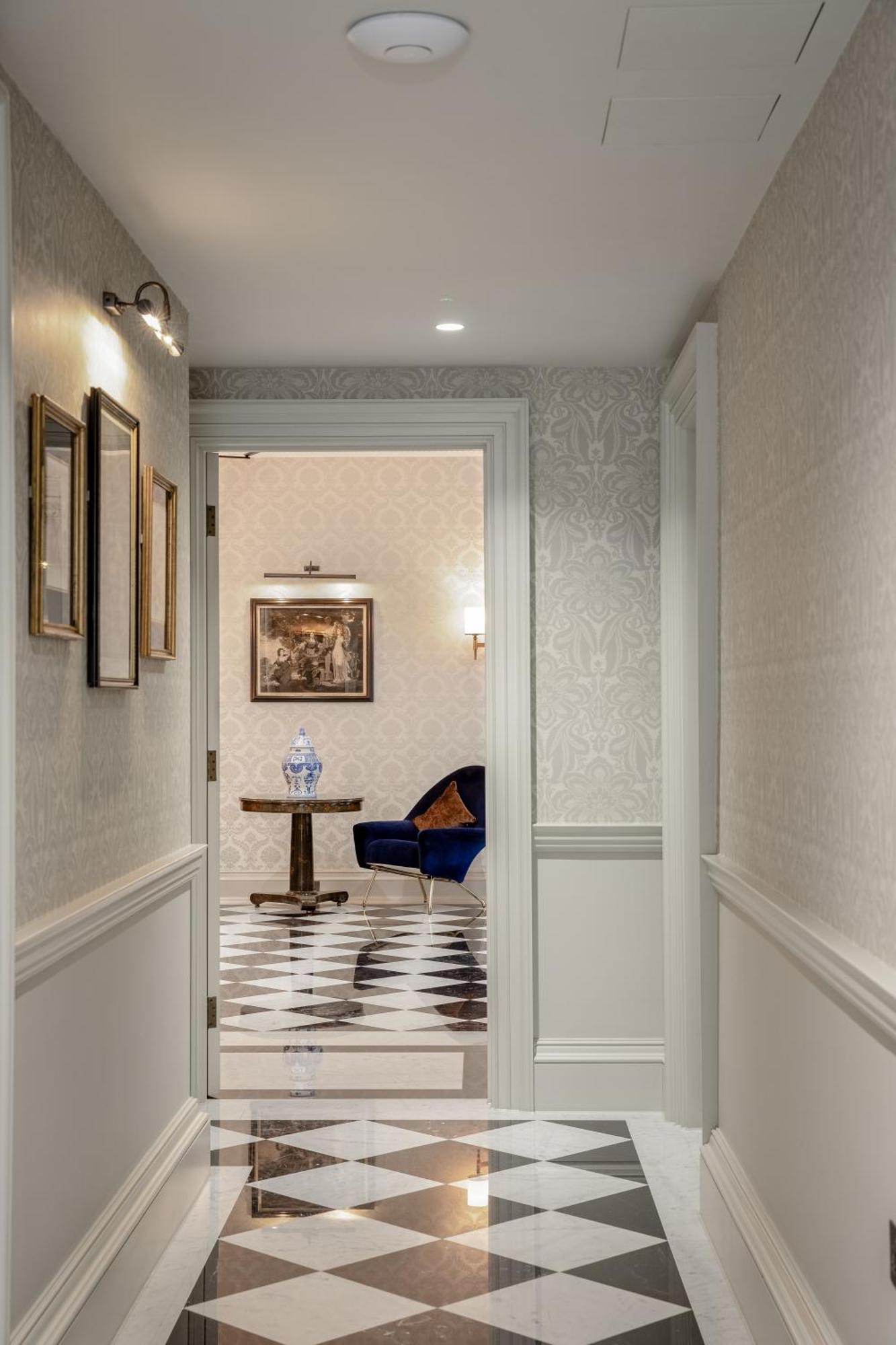 No. 30 Knightsbridge 4* London