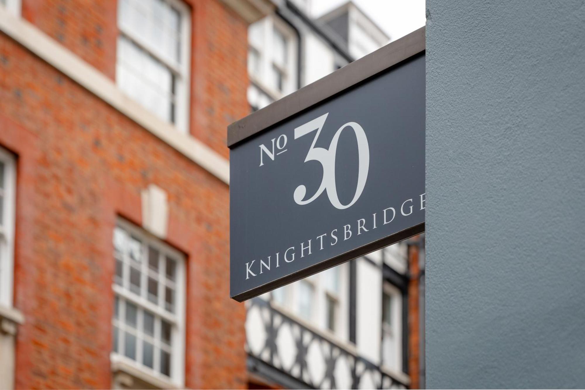 No. 30 Knightsbridge Hotel 4*