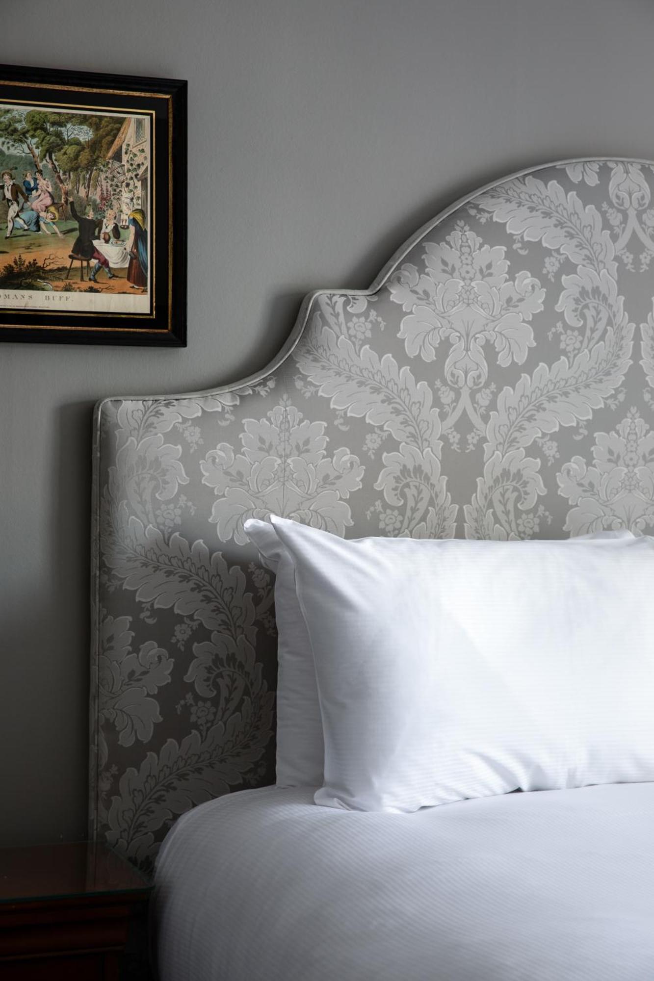 No. 30 Knightsbridge Hotel 4*