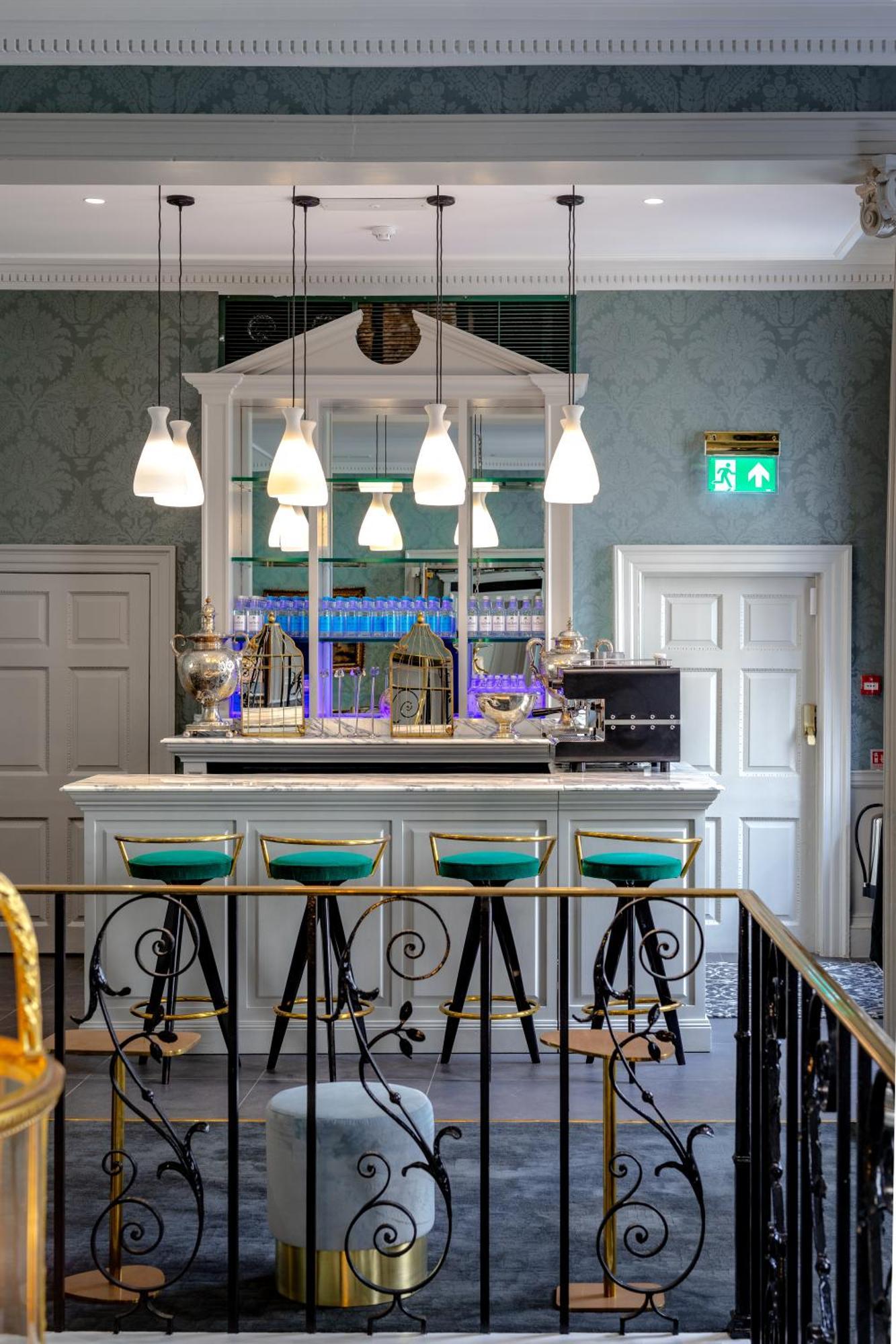 No. 30 Knightsbridge Hotel