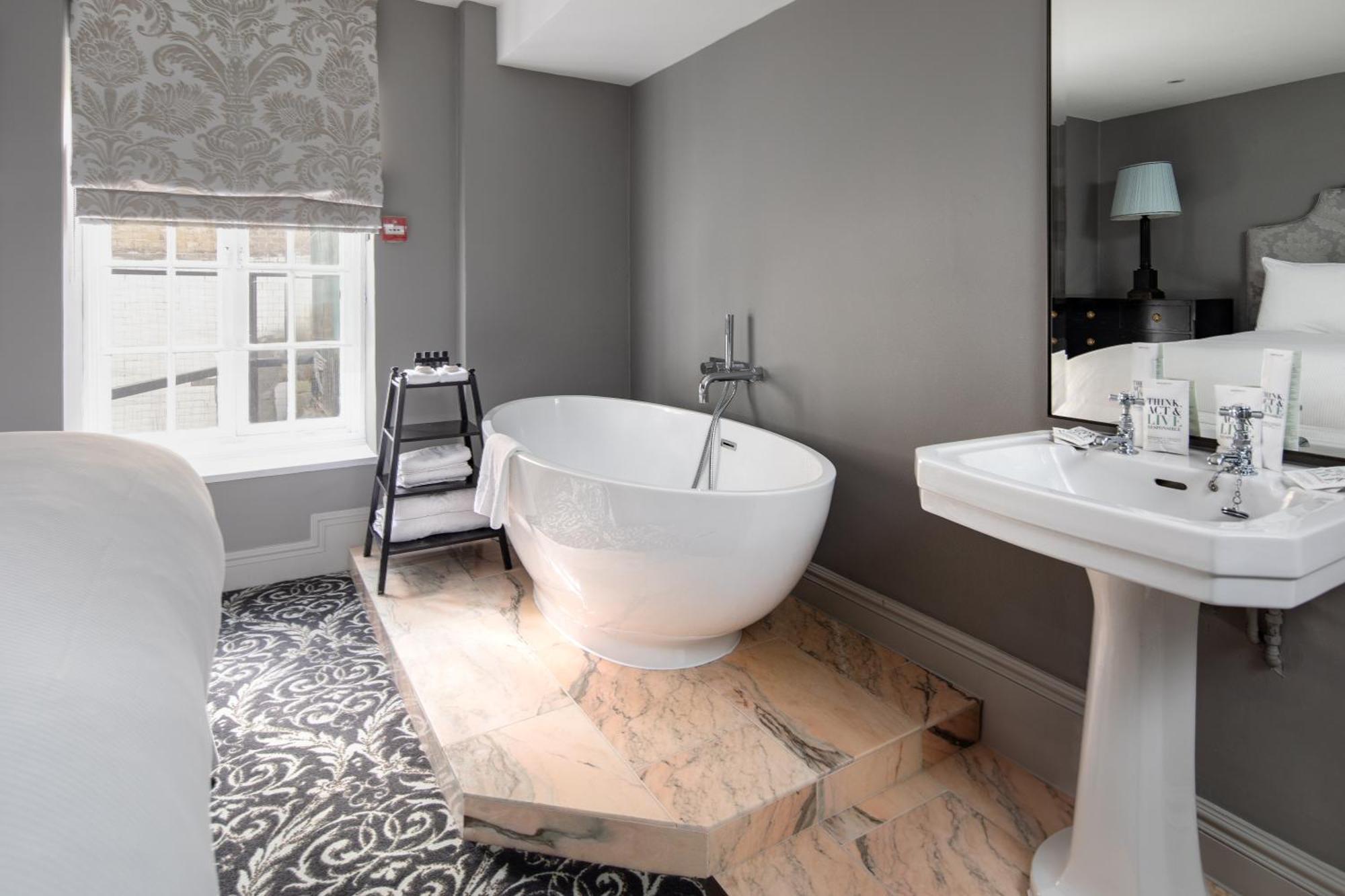 No. 30 Knightsbridge
