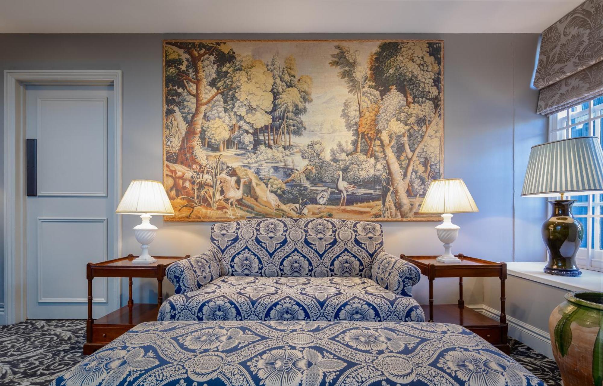 No. 30 Knightsbridge 4* London