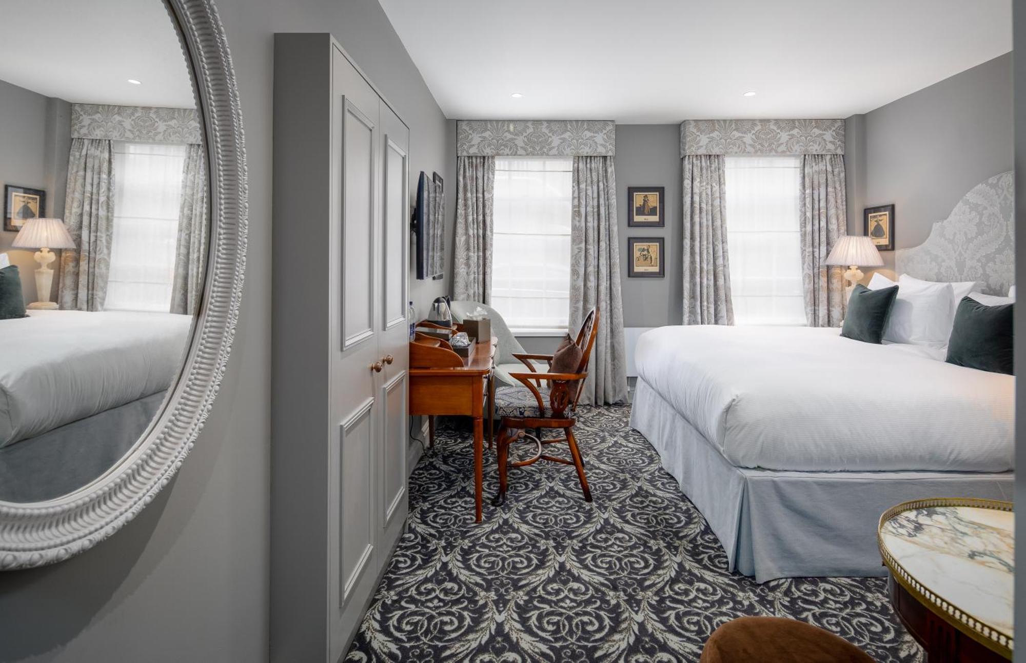 No. 30 Knightsbridge 4* London