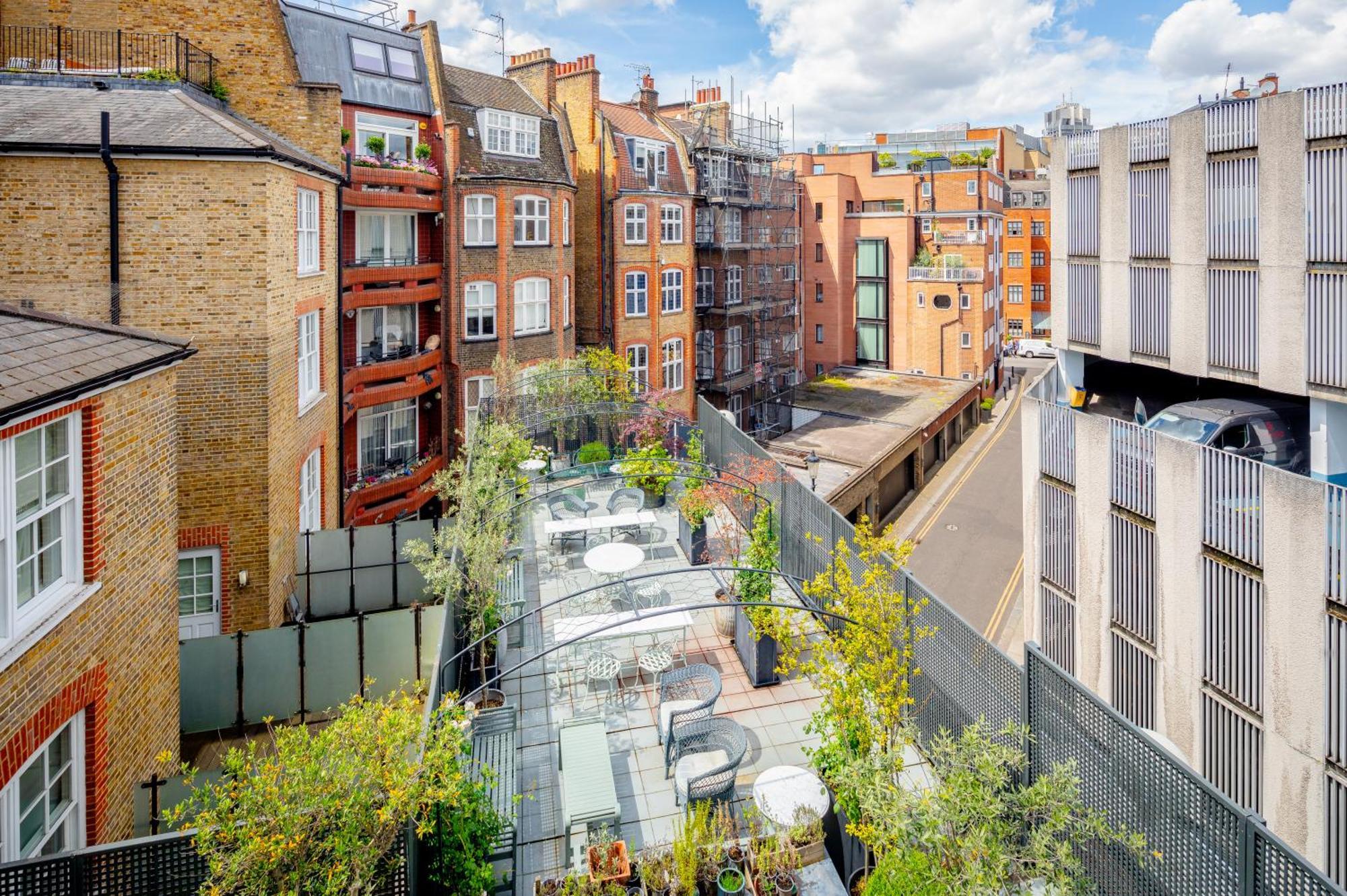 No. 30 Knightsbridge Hotel 4*