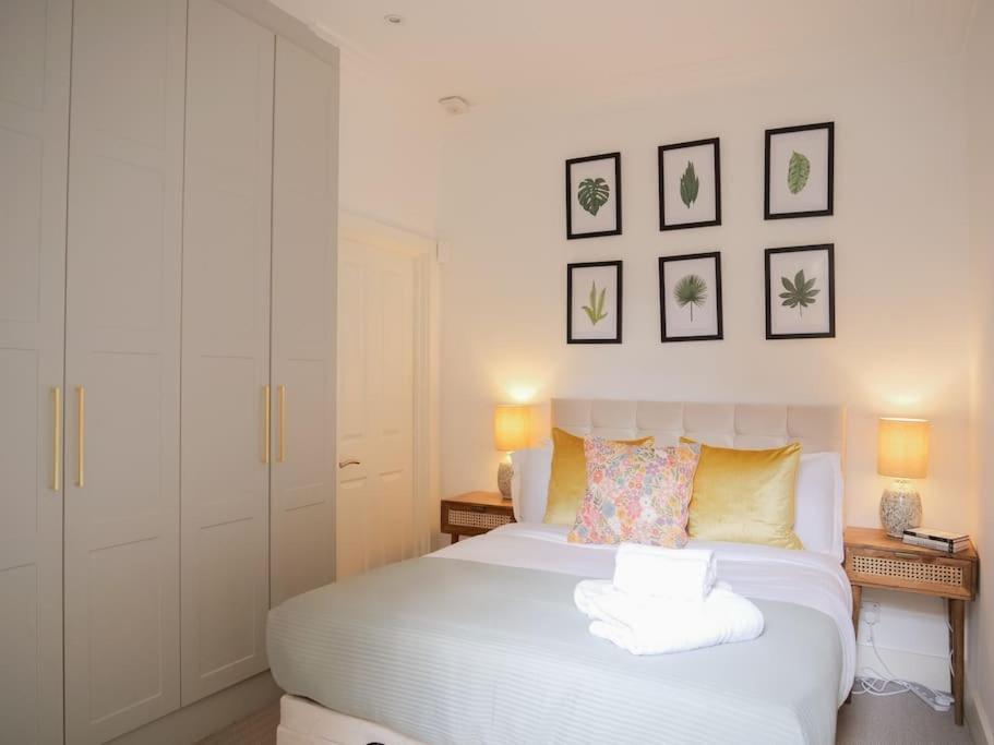 Stylish Hideaway With Oasis Garden * Londen