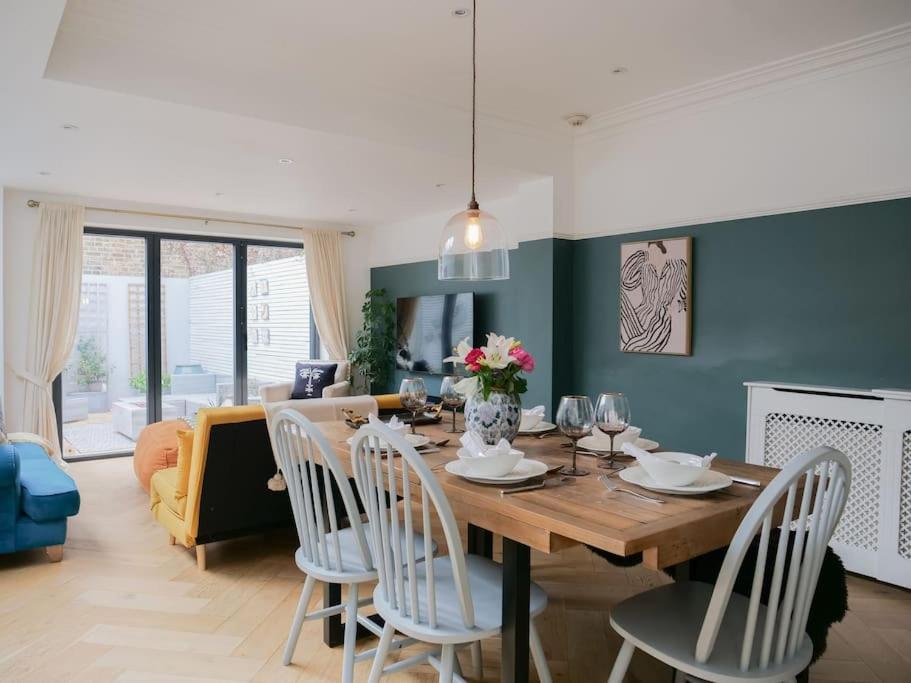 Stylish Hideaway With Oasis Garden Appartement