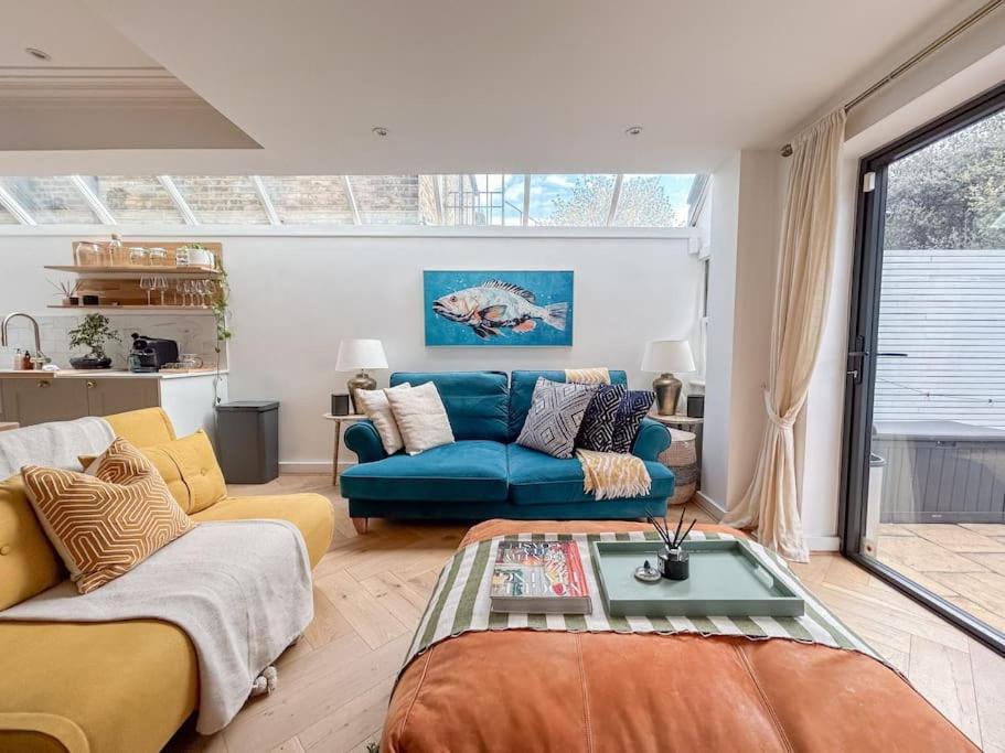 Stylish Hideaway With Oasis Garden * Londen
