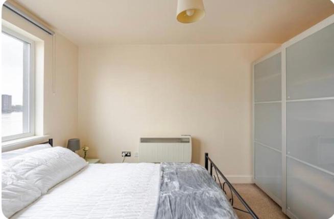Apartamento Amazing River View 2 Bedroom Apartment, Sleeps 6 , Balcony And Parking *