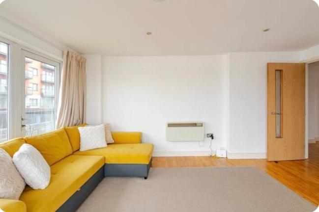 Apartamento Amazing River View 2 Bedroom Apartment, Sleeps 6 , Balcony And Parking