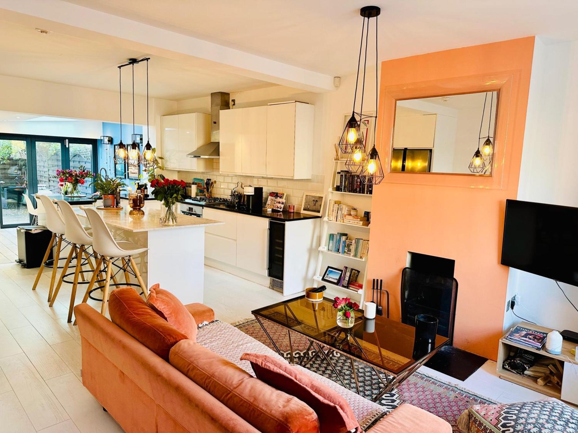 Townhouse By Notting Hill - Sleeps5 Petsok Tv Wifi Holiday home *