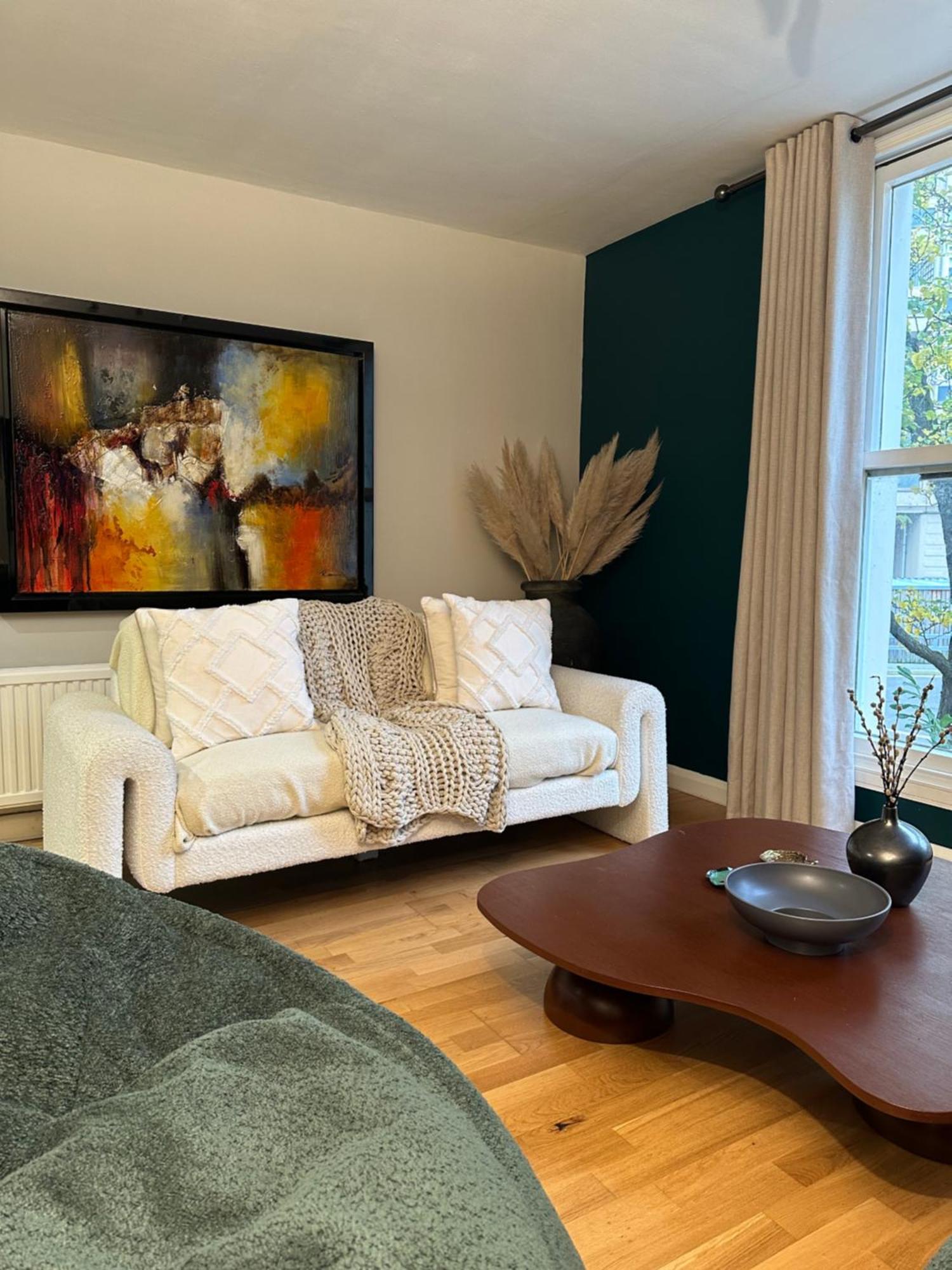 Appartement W9 Gem Stylish 2 Bed Flat Londen