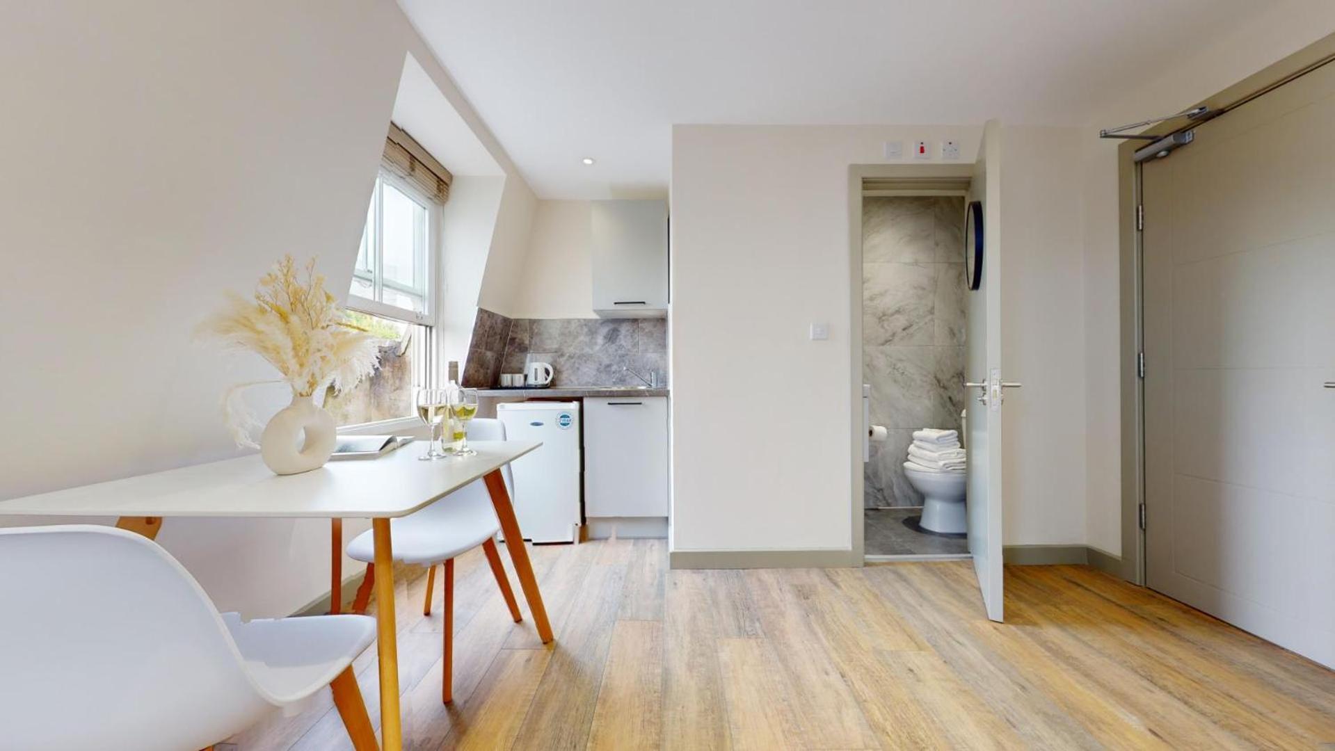Battersea Serviced Apartment *