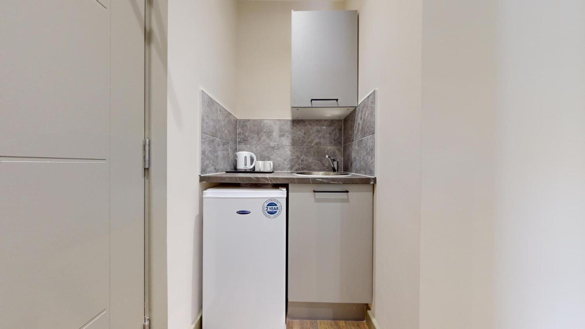 Battersea Serviced Apartment