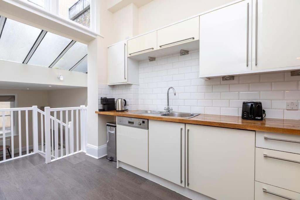 The Heart Of Notting Hill Apartment