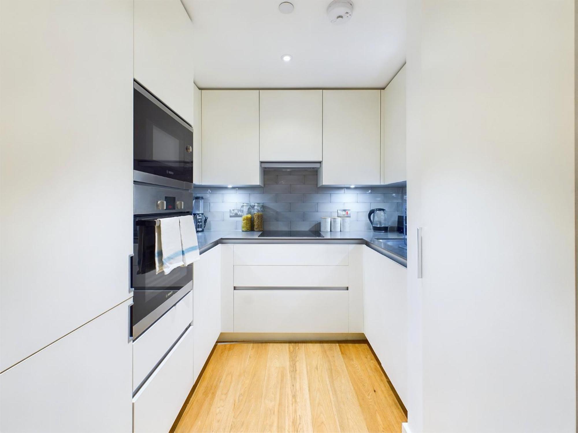 Apartment Wild Roses Serviced - Canning Town London
